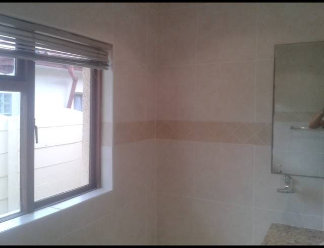 3 BEDROOM FREESTANDING TO LET IN STRAND CENTRAL